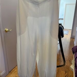 Chic White Women's Pantsuit